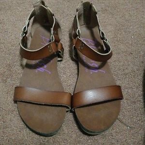 Womens blowfish sandals